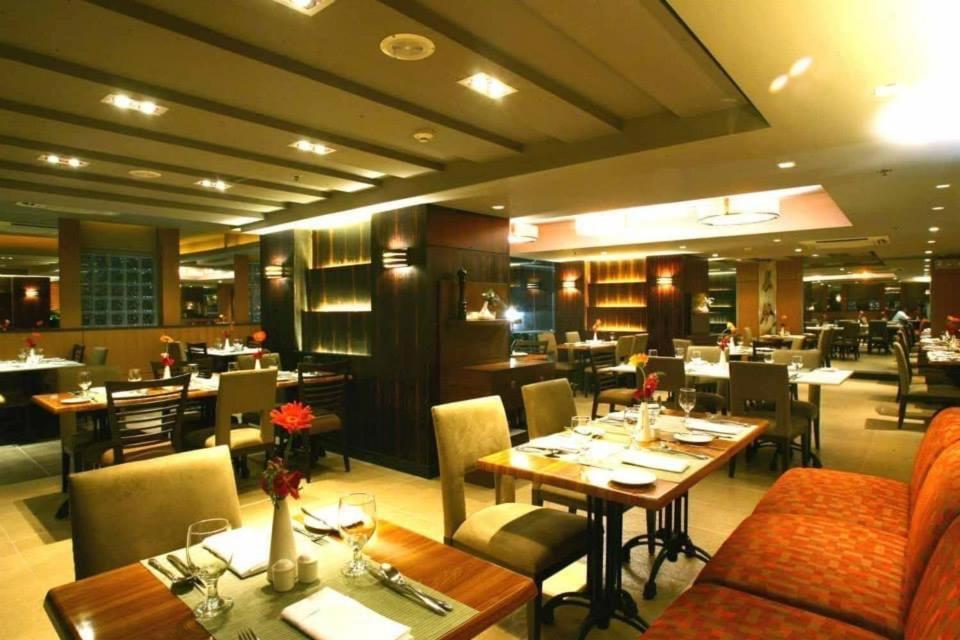 Studio Unit Condo At Antel Serenity Suites Makati Manila Dış mekan fotoğraf